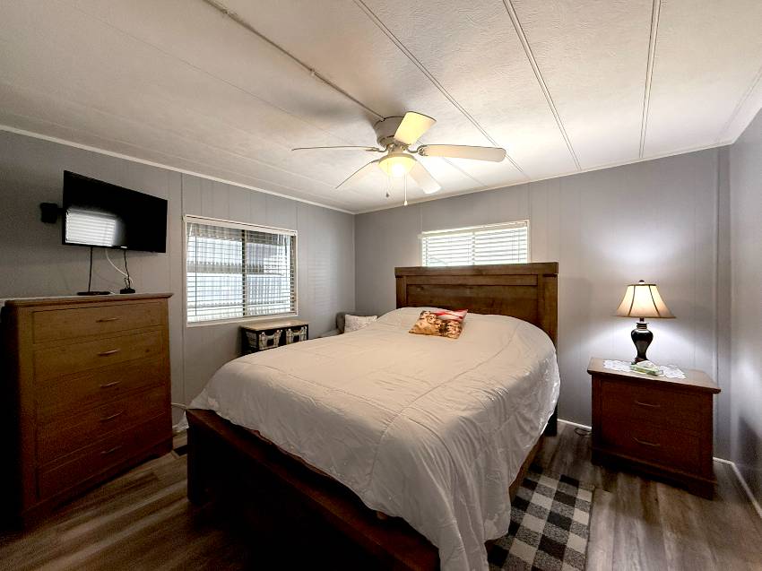 49 Colony Dr a Ellenton, FL Mobile or Manufactured Home for Sale